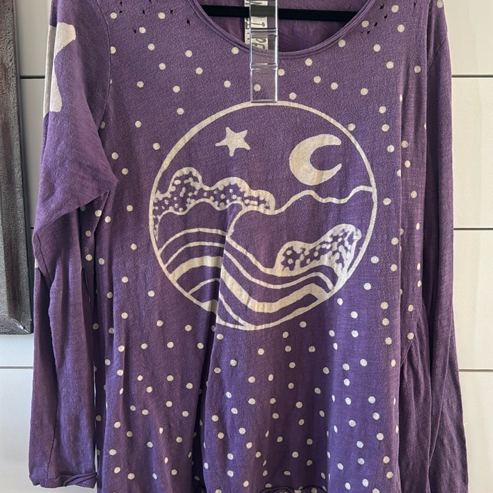 Purple Magnolia Pearl tee
